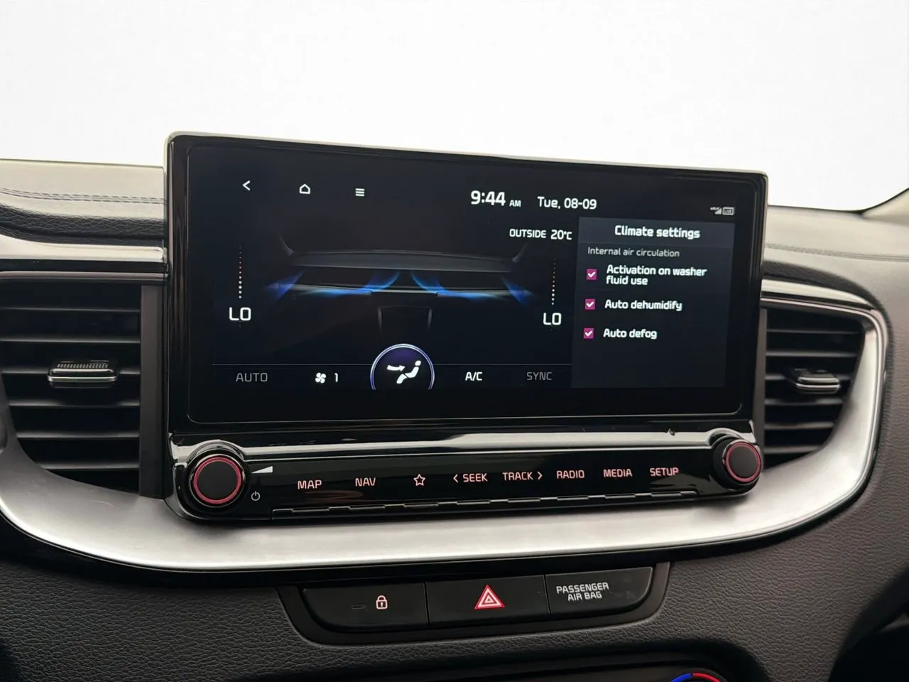 Vehicle image 18