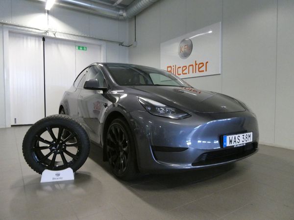 Tesla Model Y Standard Range RWD Drag-Skinn-Panorama-Navi-Moms-SoV - 2023