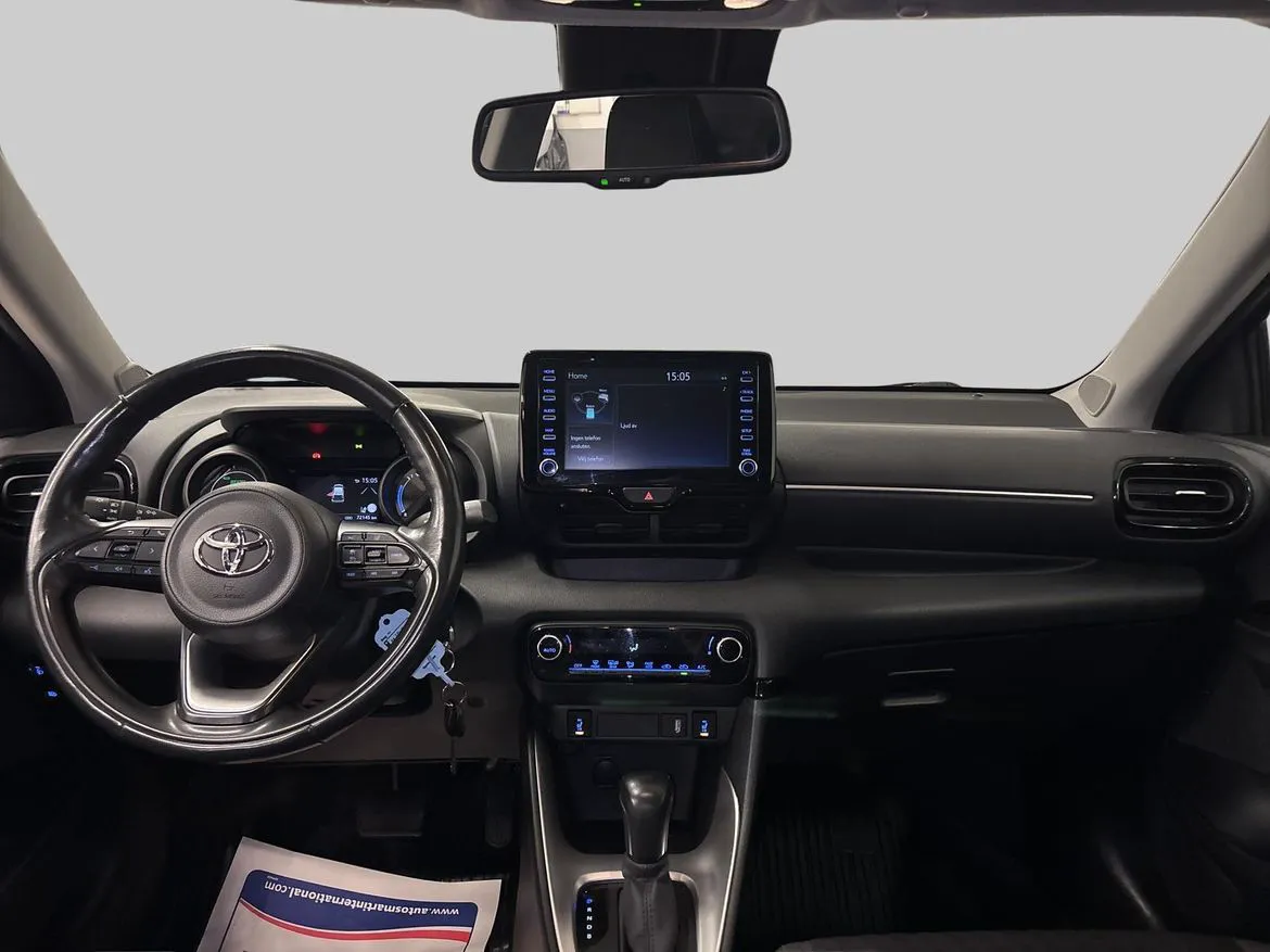 Vehicle image 11
