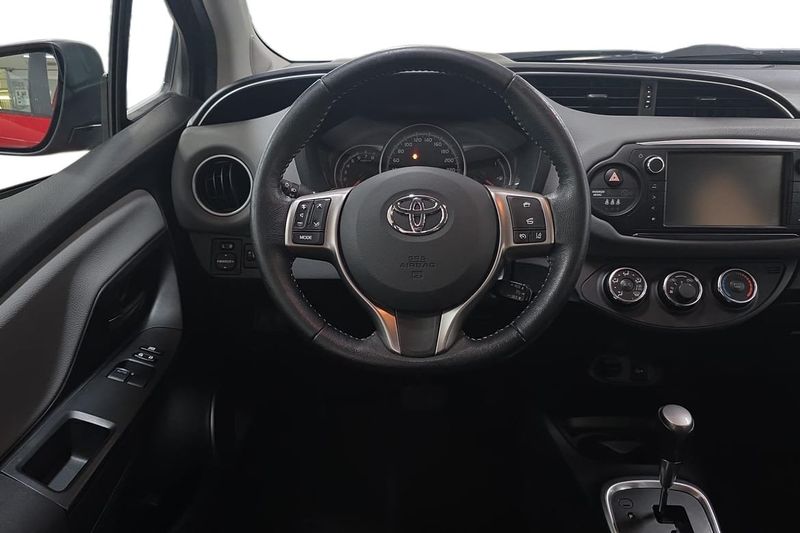 Toyota Yaris bild 11