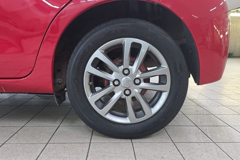 Toyota Yaris bild 17