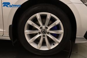 Volkswagen Passat bild 12