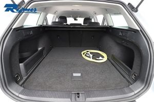 Volkswagen Passat bild 17