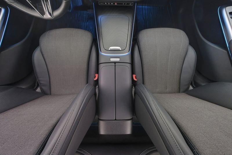 Mercedes E220 bild 14