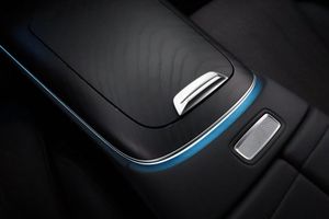 Mercedes E220 bild 24