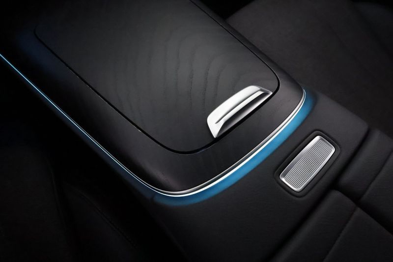 Mercedes E220 bild 24