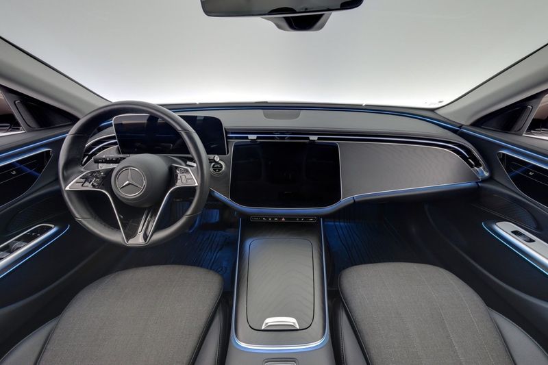 Mercedes E220 bild 13