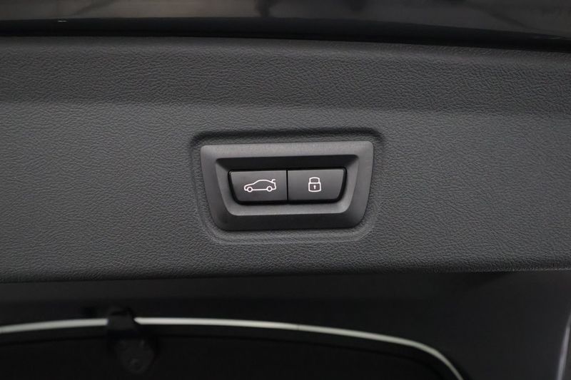BMW i4 bild 29
