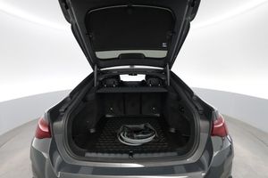 BMW i4 bild 28