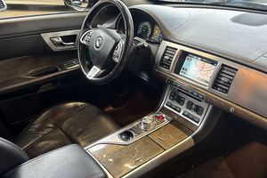 Jaguar XF bild 12