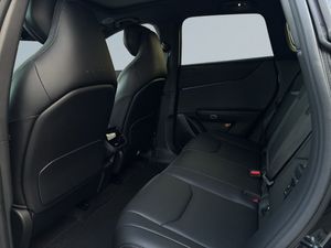 Mazda CX-6e bild 13