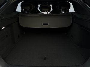 Mazda CX-6e bild 12