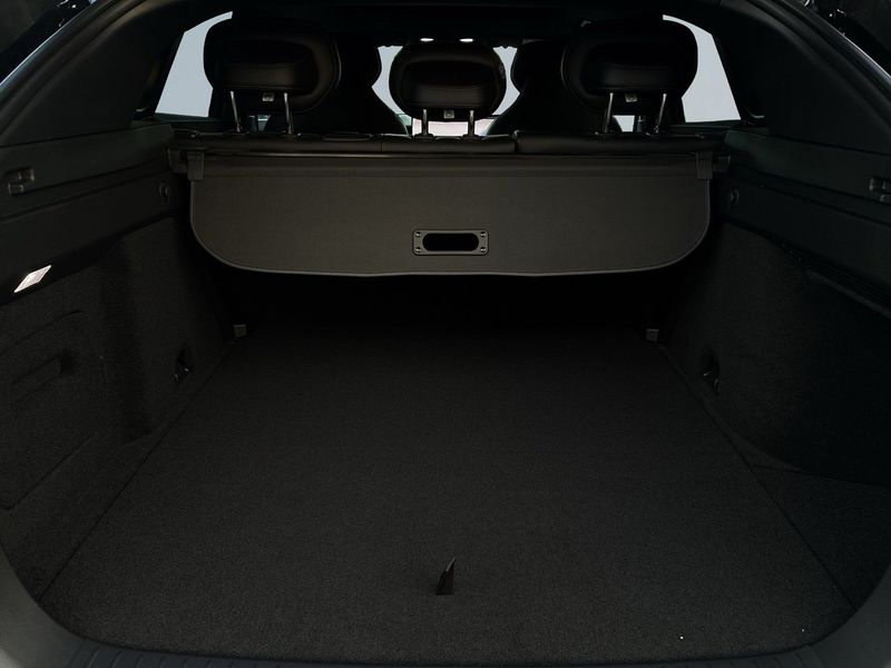 Mazda CX-6e bild 12