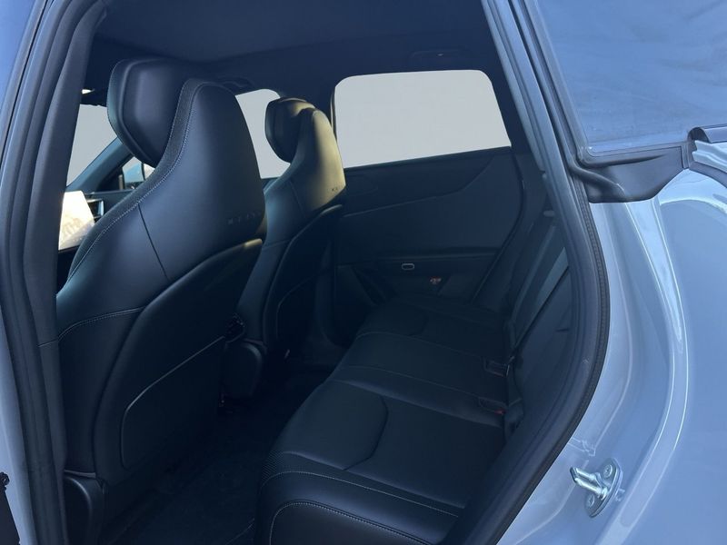 Mazda CX-6e bild 13