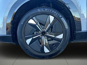 Mazda CX-6e bild 14