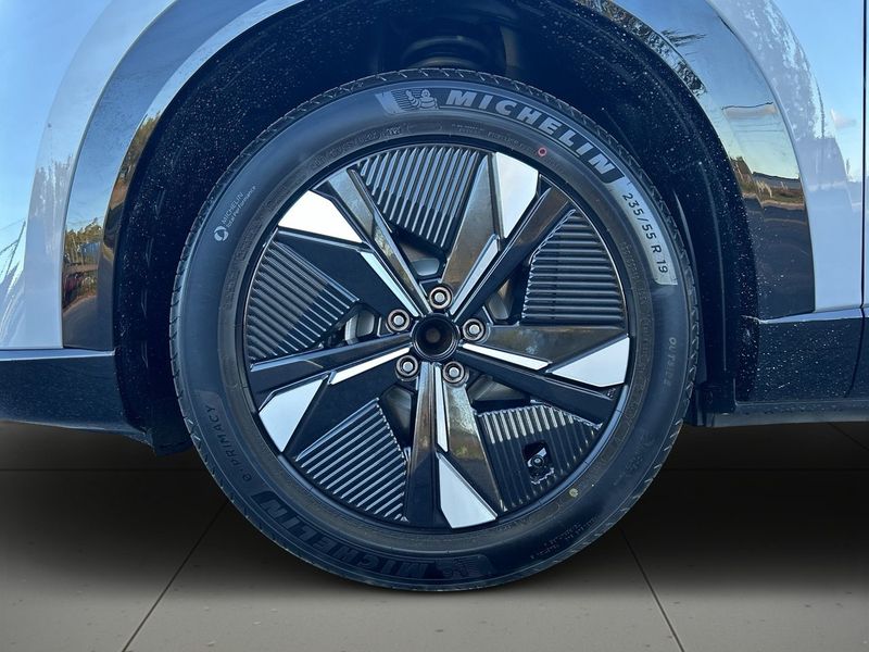 Mazda CX-6e bild 14