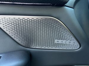 Mazda CX-6e bild 22