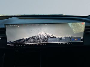 Mazda CX-6e bild 15