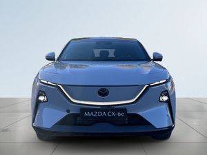 Mazda CX-6e bild 2