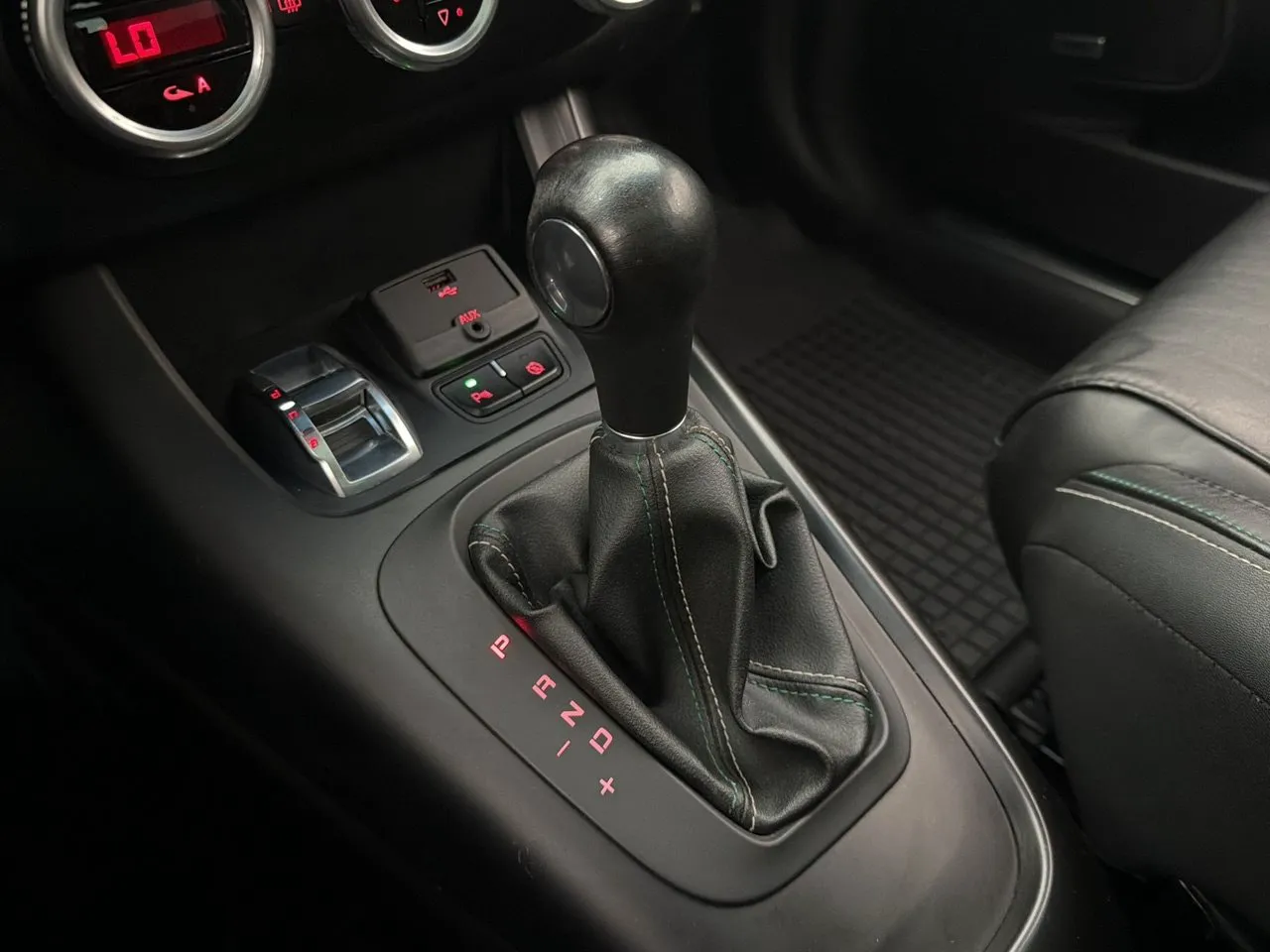 Vehicle image 18