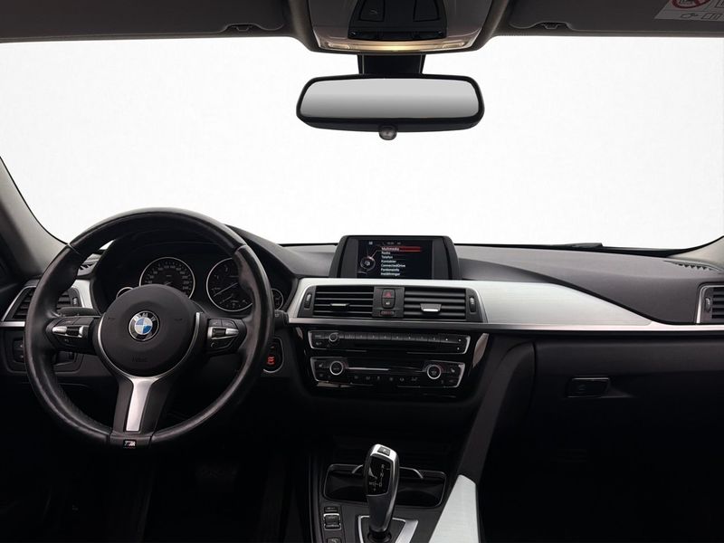 BMW 320 bild 13