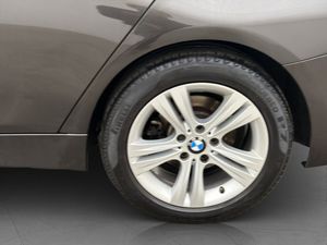 BMW 320 bild 28