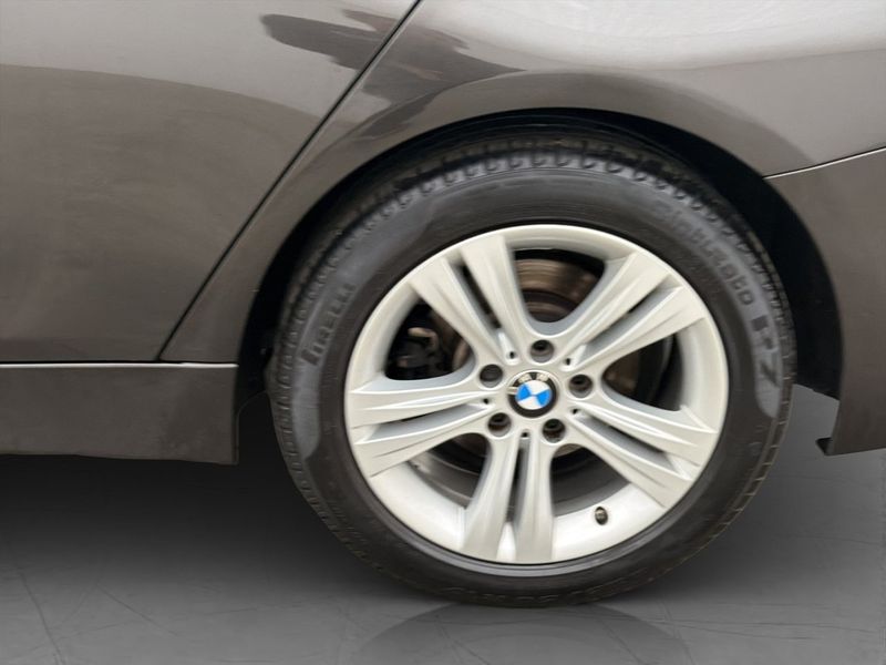 BMW 320 bild 28