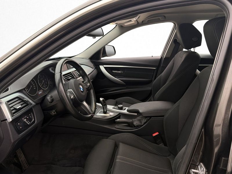 BMW 320 bild 16