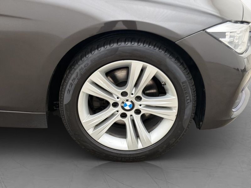 BMW 320 bild 26
