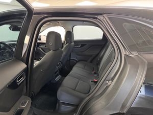 Jaguar F-Pace bild 13