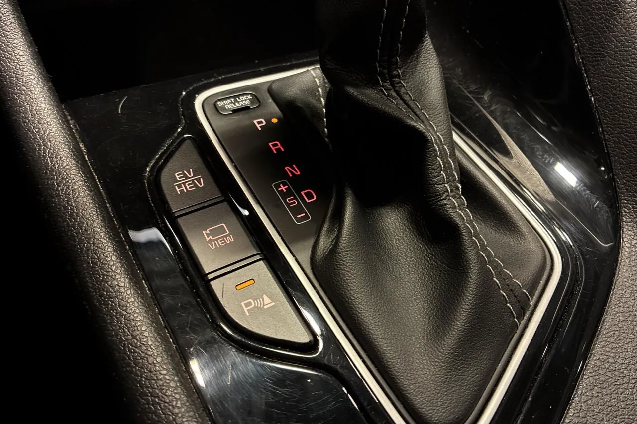 Vehicle image 20