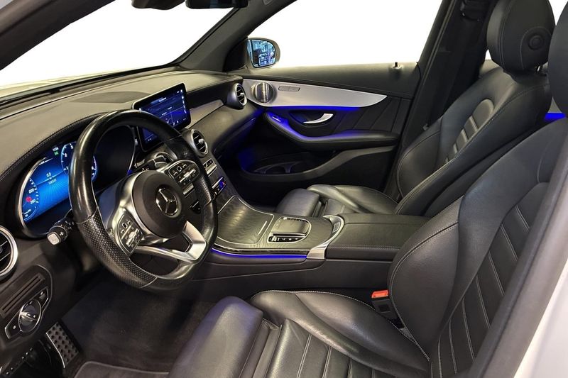Mercedes GLC220 bild 9