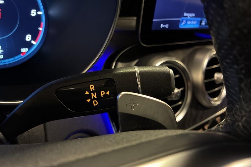 Mercedes GLC220 bild 21