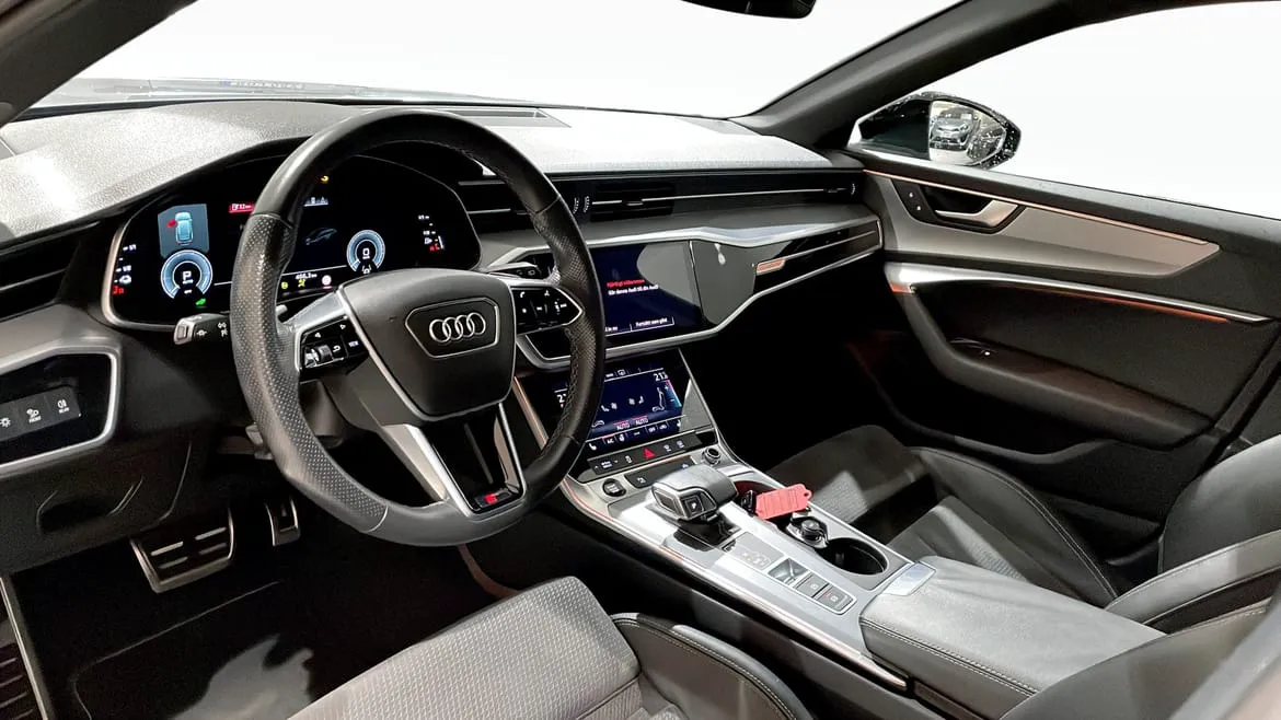 Vehicle image 6