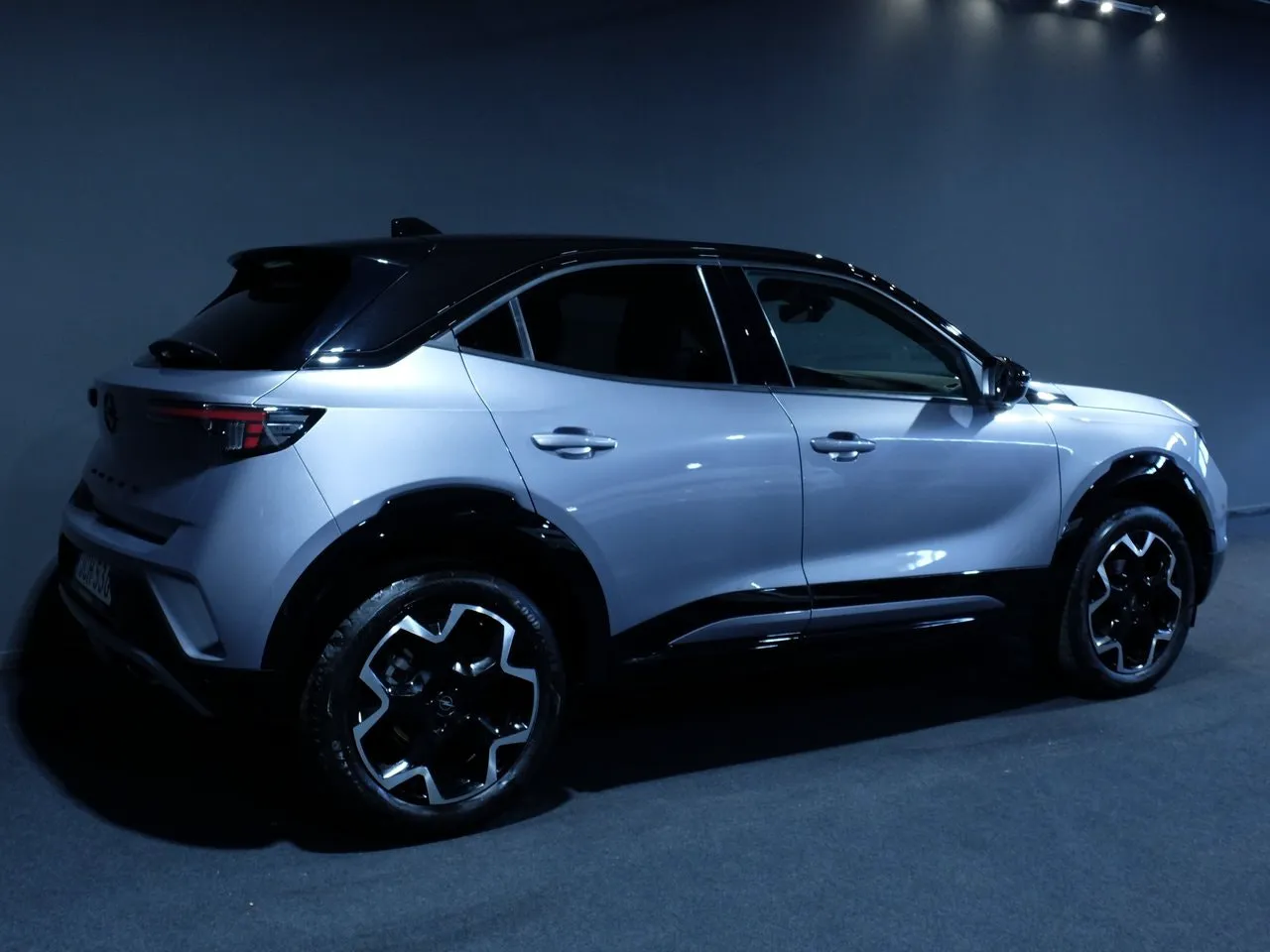 Vehicle image 2