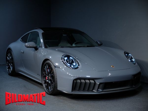 Porsche 992 911 Carrera 4 GTS PDK - 2025