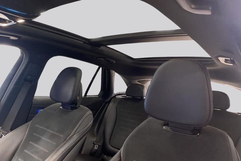 Mercedes GLC300 bild 17
