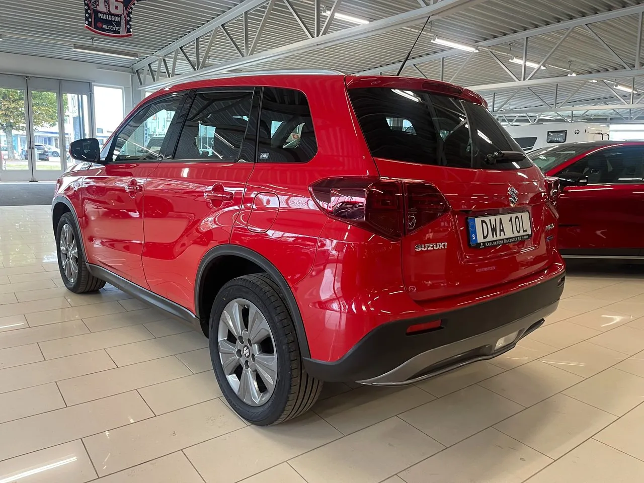 Vehicle image 5