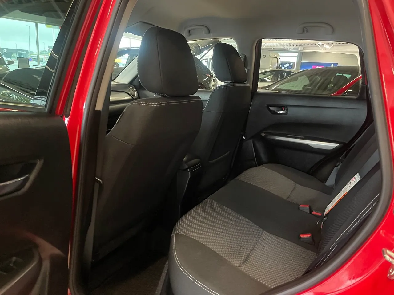 Vehicle image 11