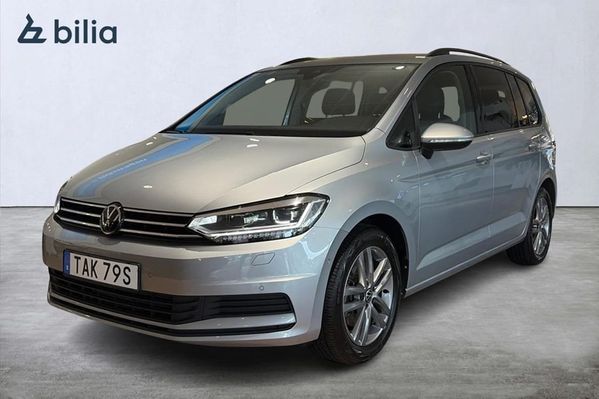 Volkswagen Touran 1.5 TSI Life 7sits Värm Drag 150HK - 2025