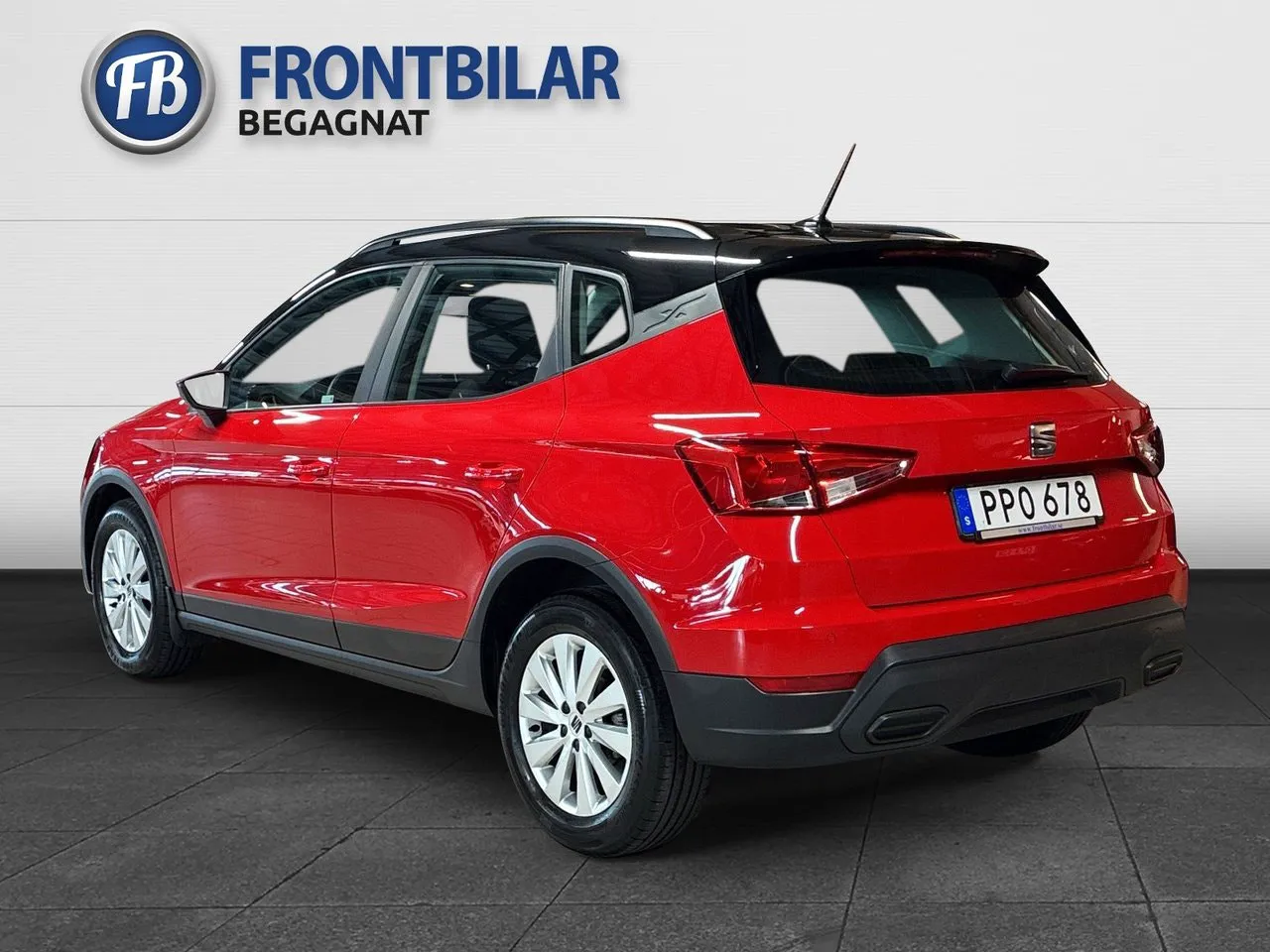 Vehicle image 5