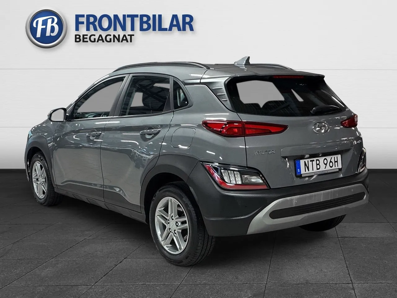 Vehicle image 7