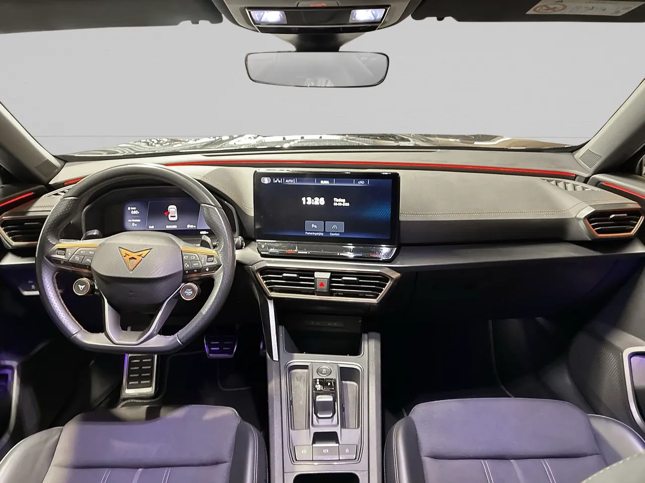 Vehicle image 10