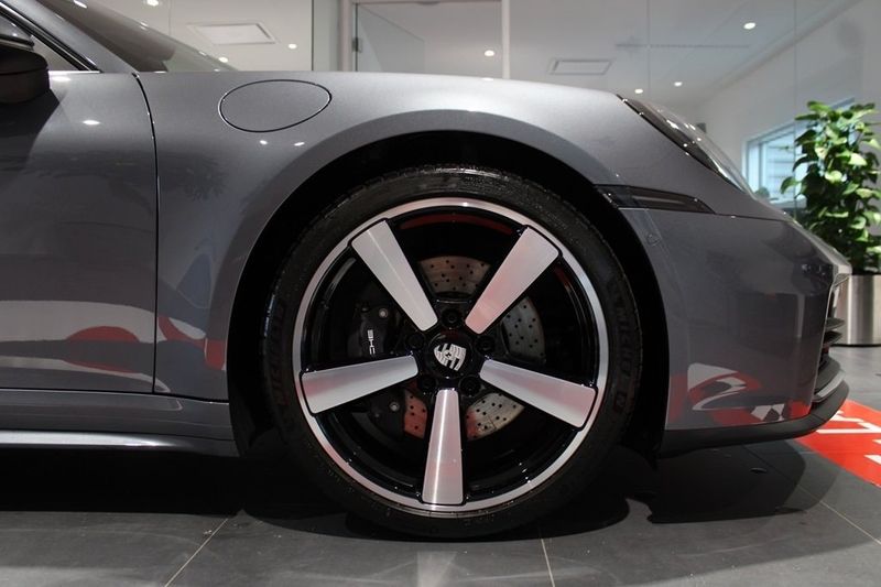 Porsche 992 bild 8