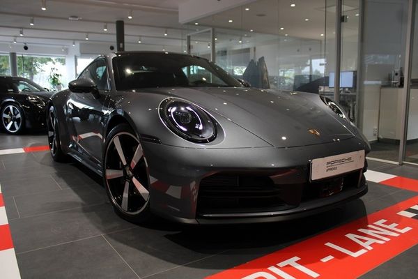 Porsche 992 CARRERA - 2025