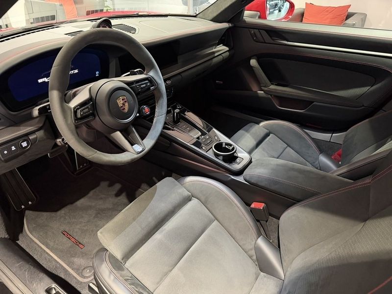 Porsche 992 bild 8