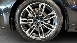 BMW 530 bild 9