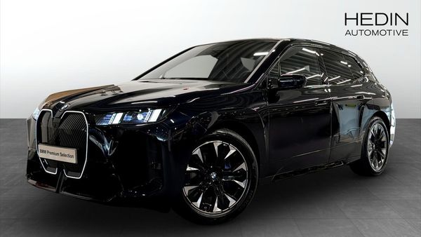 BMW iX xDrive60 M sport B&W Panosky Soft close Ventilerade - 2026