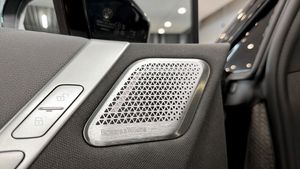 BMW iX bild 14
