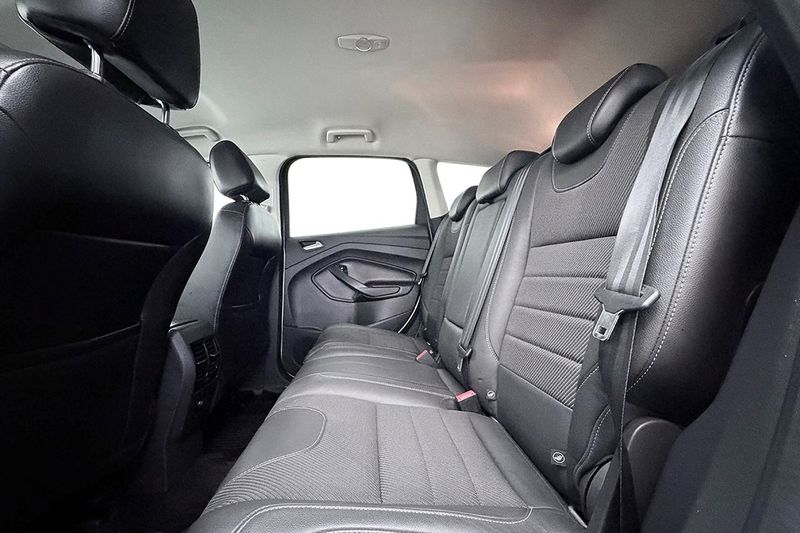 Ford Kuga bild 14